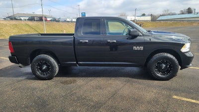 2017 RAM 1500 Express Quad Cab 4x4 6'4" Box