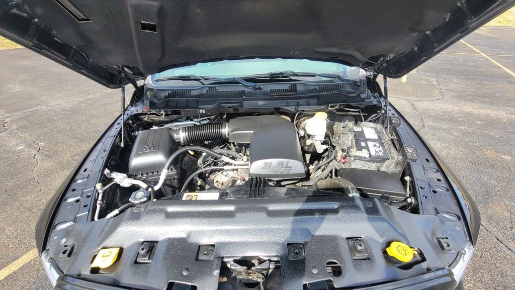 2017 RAM 1500 Express Quad Cab 4x4 6'4" Box