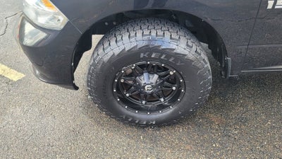 2017 RAM 1500 Express Quad Cab 4x4 6'4" Box