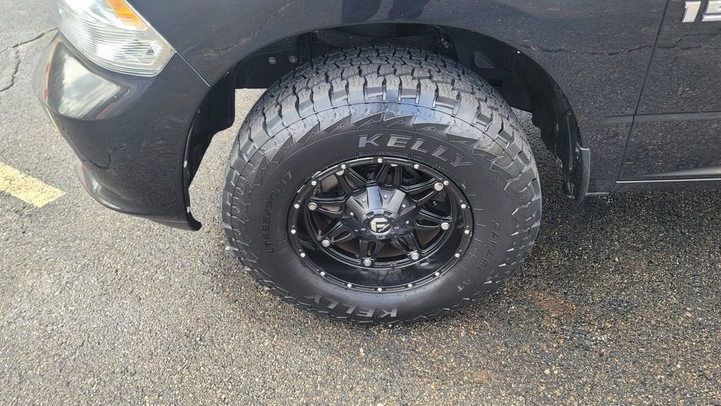 2017 RAM 1500 Express Quad Cab 4x4 6'4" Box