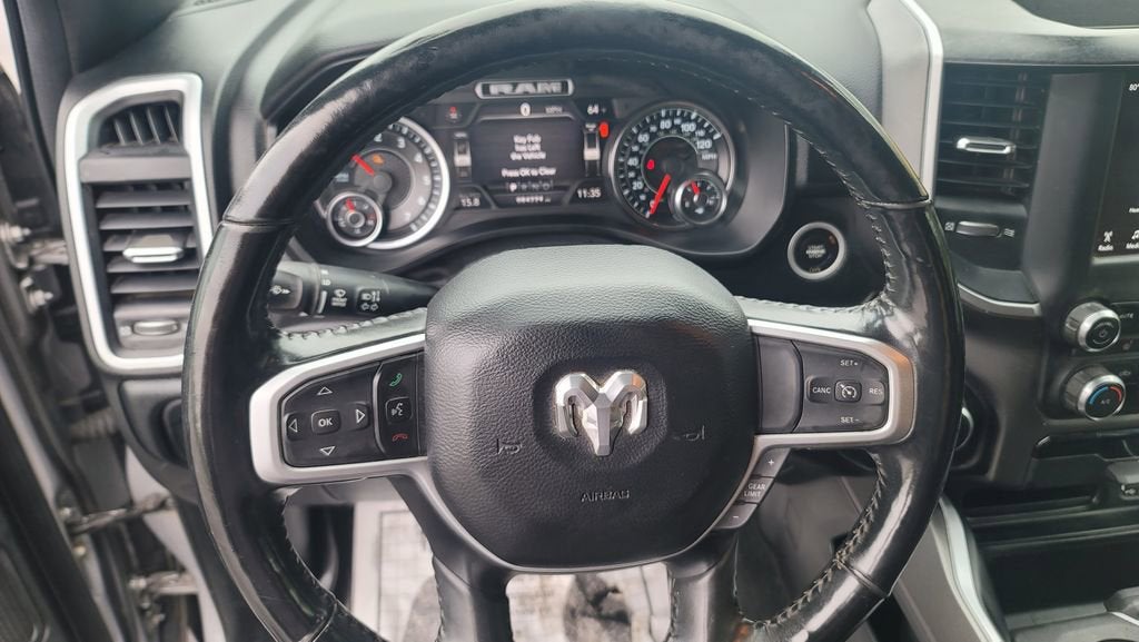 2020 RAM 1500 Big Horn Crew Cab 4x4 5'7" Box