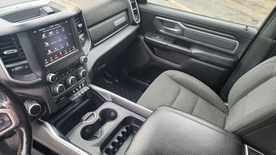 2020 RAM 1500 Big Horn Crew Cab 4x4 5'7" Box