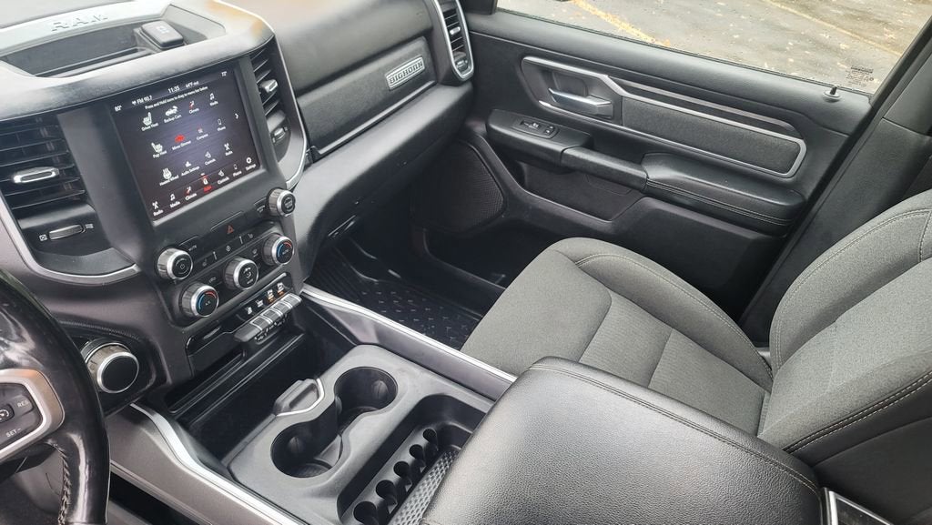 2020 RAM 1500 Big Horn Crew Cab 4x4 5'7" Box