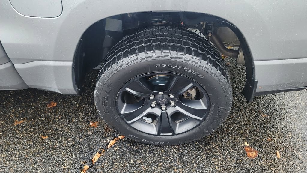 2020 RAM 1500 Big Horn Crew Cab 4x4 5'7" Box