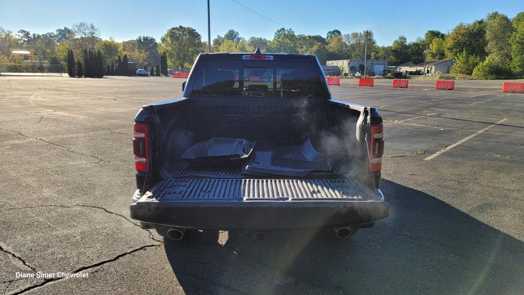 2023 RAM 1500 Laramie Crew Cab 4x4 5'7" Box