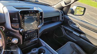 2023 RAM 1500 Laramie Crew Cab 4x4 5'7" Box