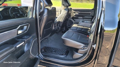 2023 RAM 1500 Laramie Crew Cab 4x4 5'7" Box