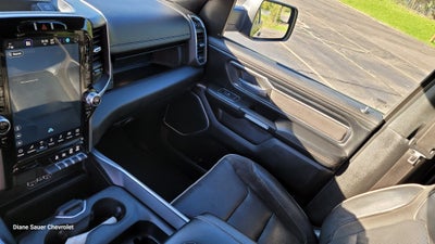 2023 RAM 1500 Laramie Crew Cab 4x4 5'7" Box
