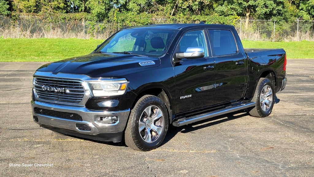 2023 RAM 1500 Laramie Crew Cab 4x4 5'7" Box
