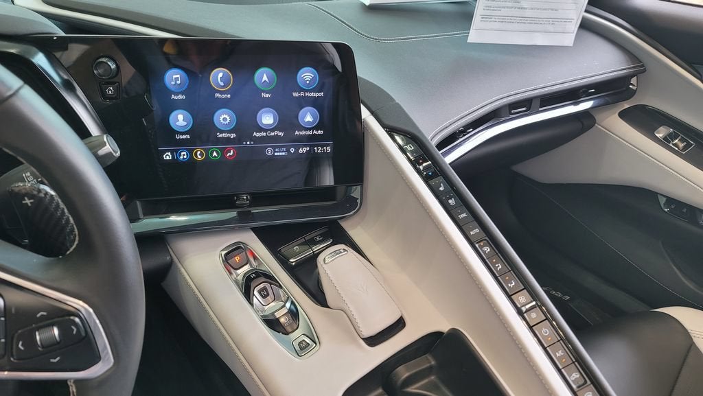 2023 Chevrolet Corvette Stingray 2LT