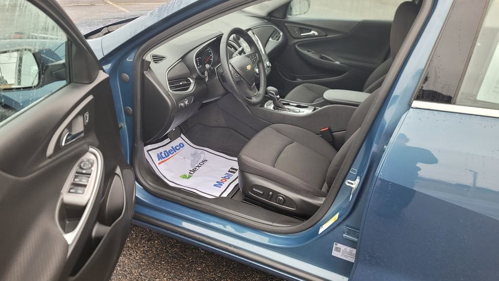 2025 Chevrolet Malibu RS