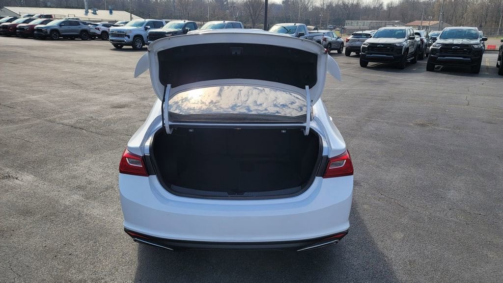 2023 Chevrolet Malibu RS