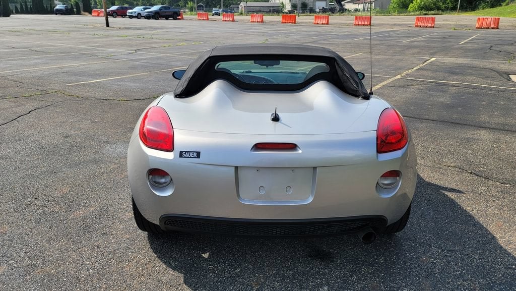 2007 Pontiac Solstice Base
