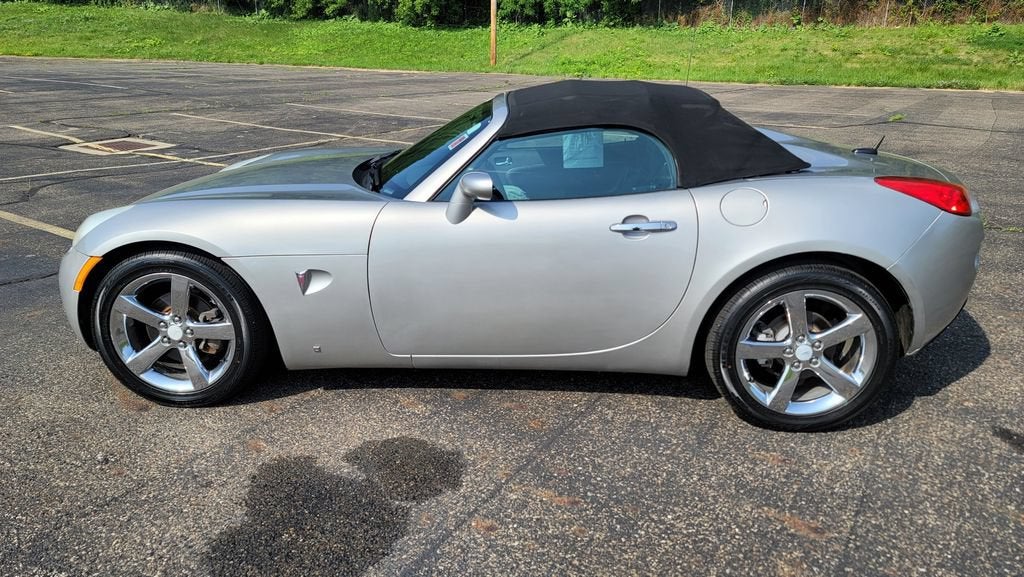 2007 Pontiac Solstice Base
