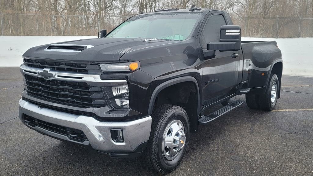 2024 Chevrolet Silverado 3500 HD LT DRW
