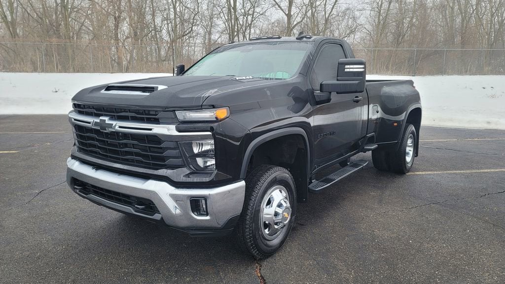 2024 Chevrolet Silverado 3500 HD LT DRW