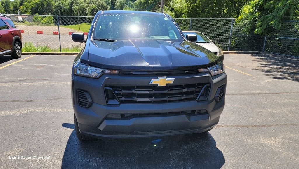 2024 Chevrolet Colorado WT