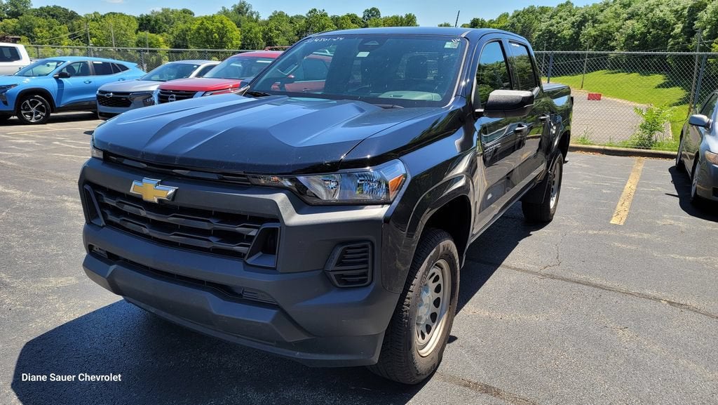 2024 Chevrolet Colorado WT