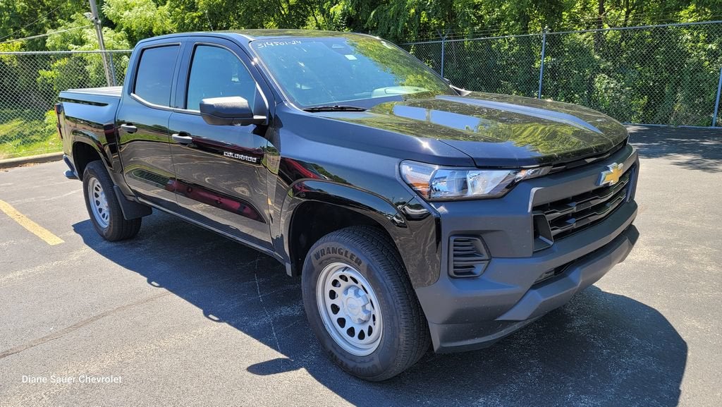 2024 Chevrolet Colorado WT