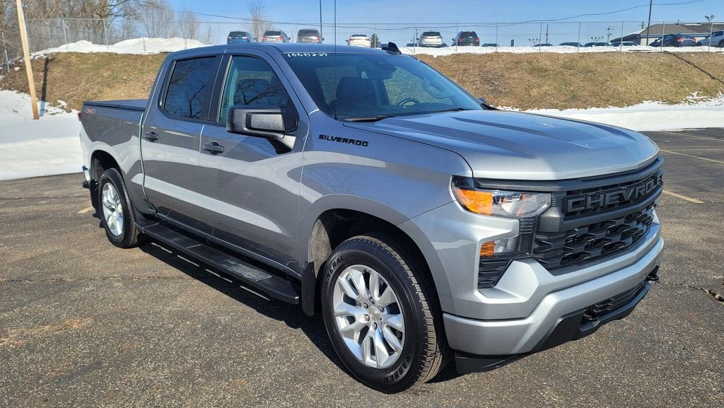 2024 Chevrolet Silverado 1500 Custom