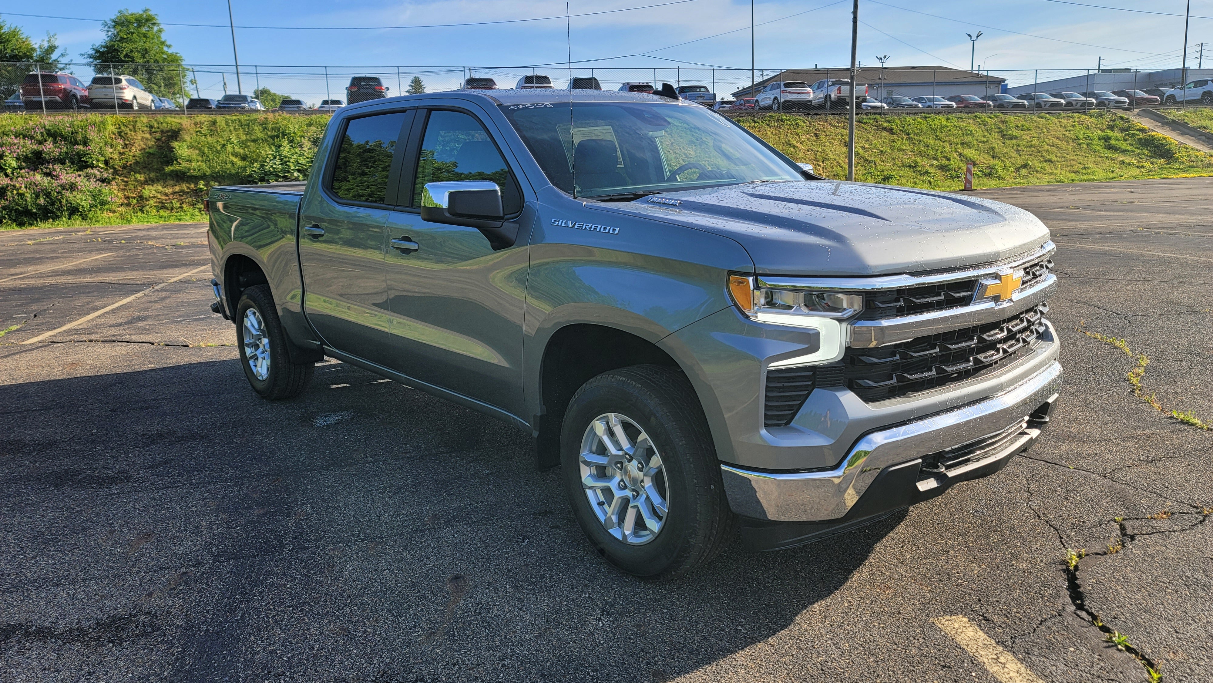 2026 Chevrolet Silverado 1500 LT (2FL)