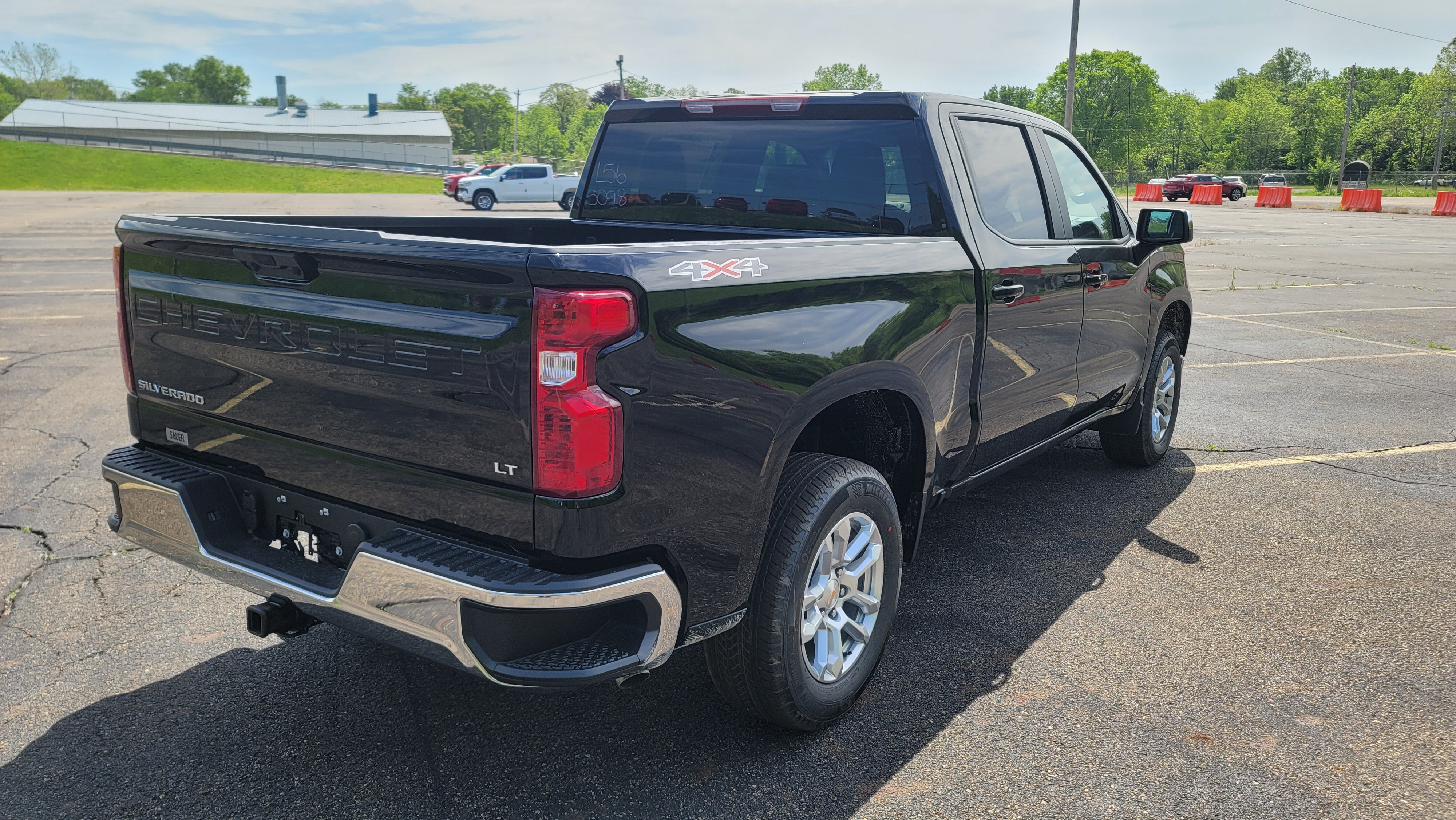 2026 Chevrolet Silverado 1500 LT (2FL)