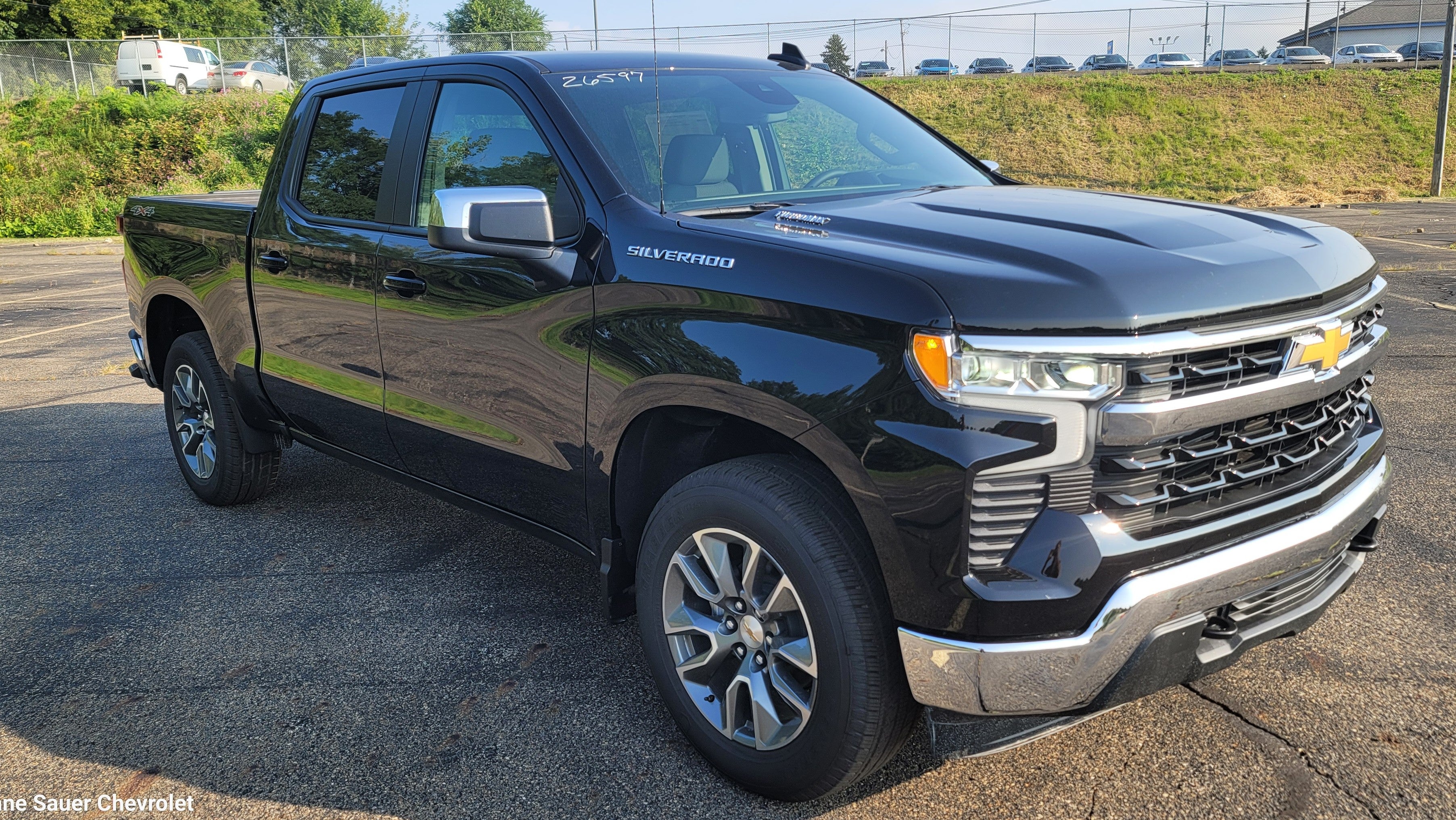 2026 Chevrolet Silverado 1500 LT (2FL)