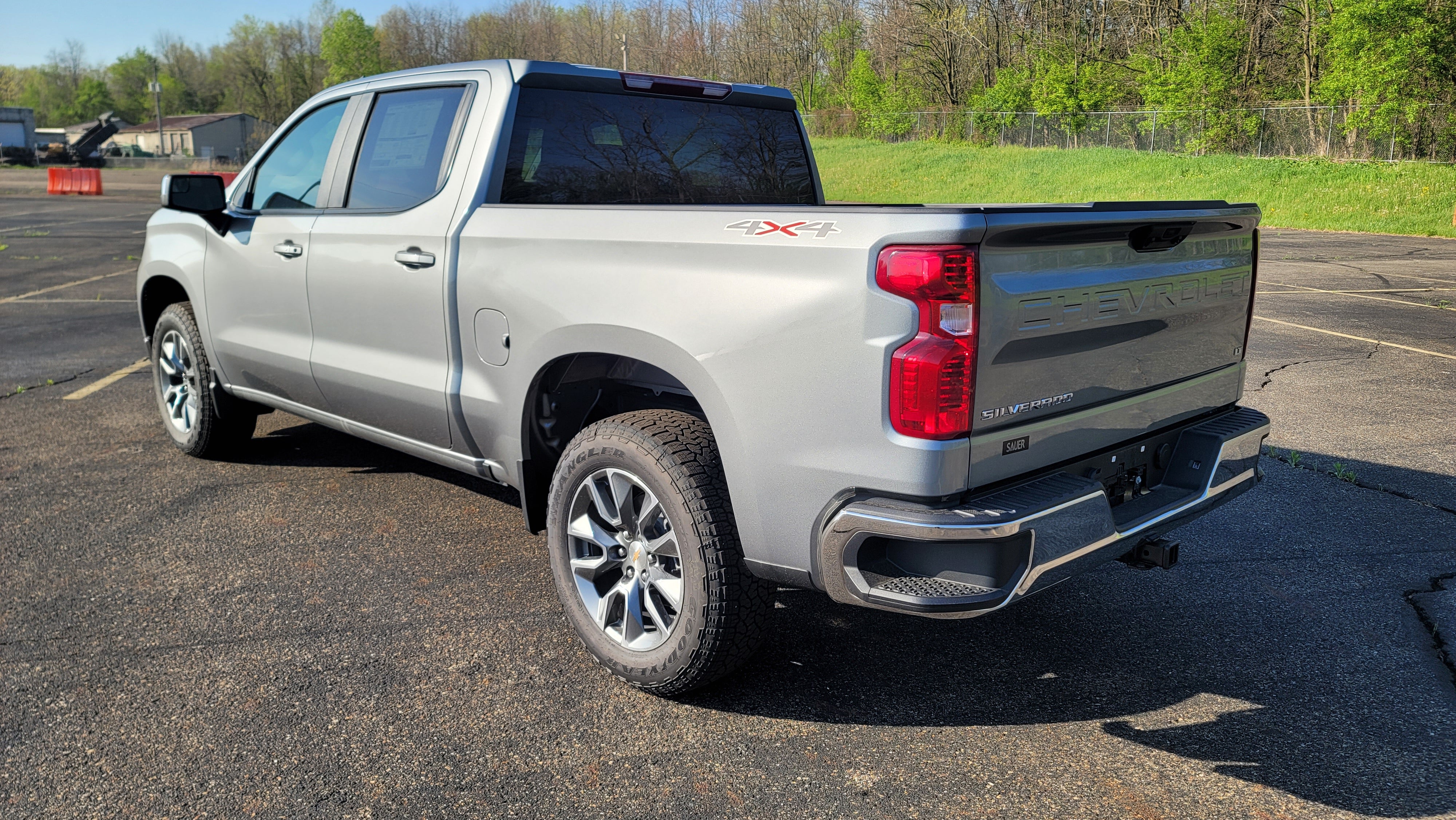 2026 Chevrolet Silverado 1500 LT (2FL)