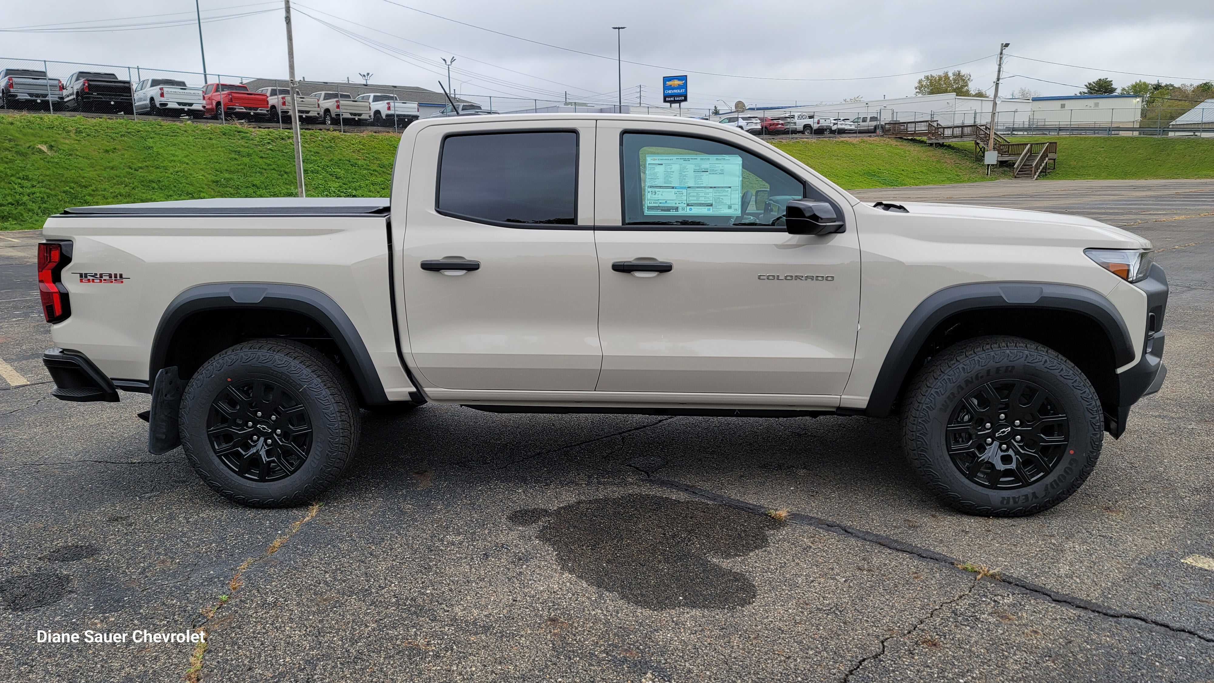 2026 Chevrolet Colorado Trail Boss - Photo 14
