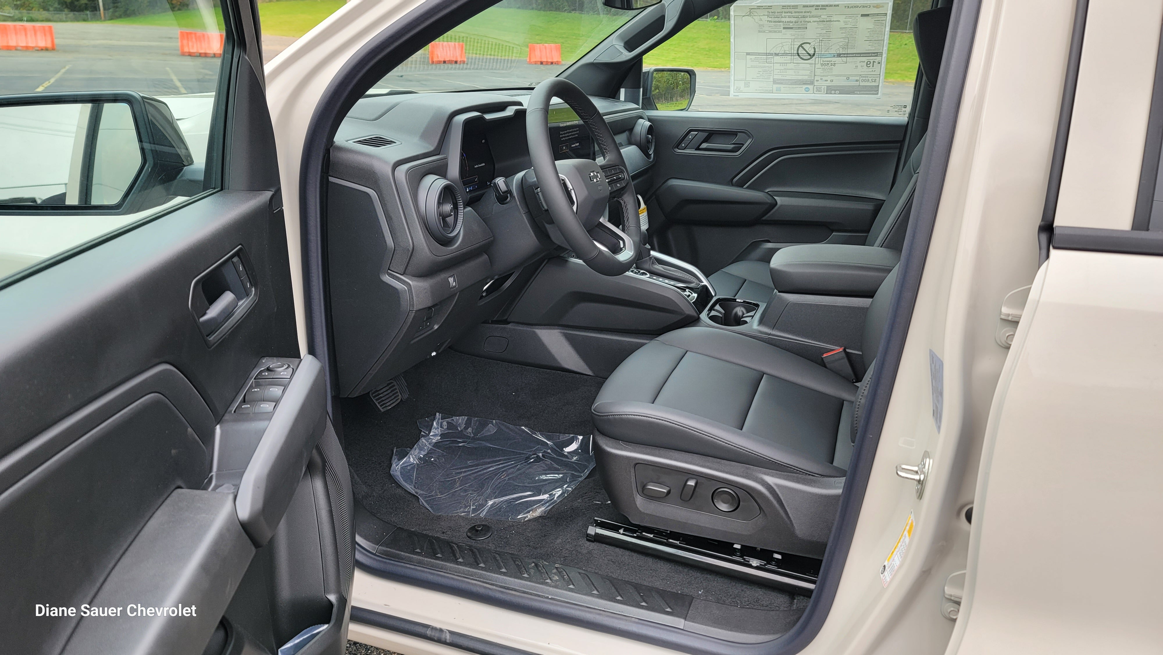 2026 Chevrolet Colorado Trail Boss - Photo 18