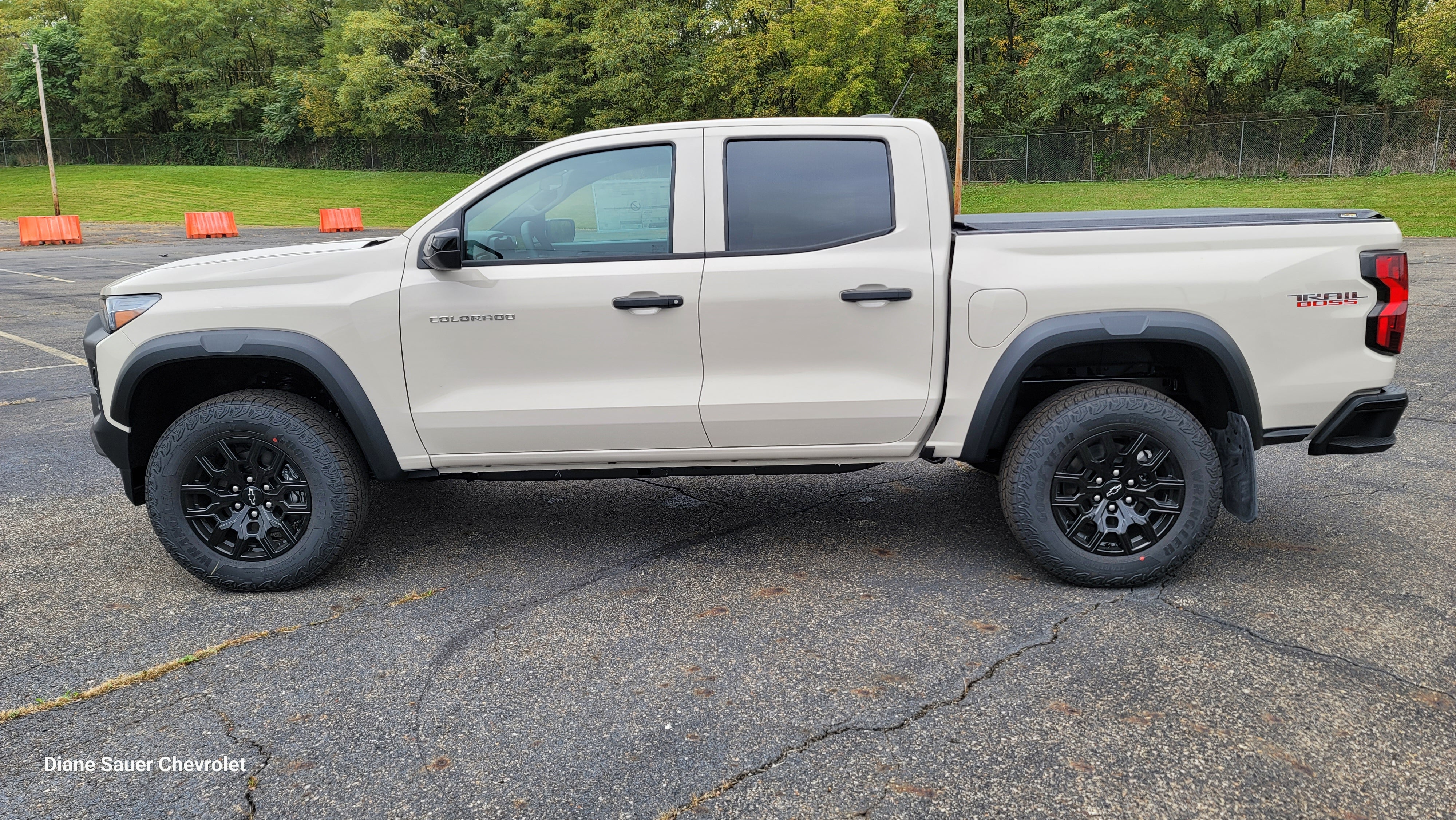 2026 Chevrolet Colorado Trail Boss - Photo 7