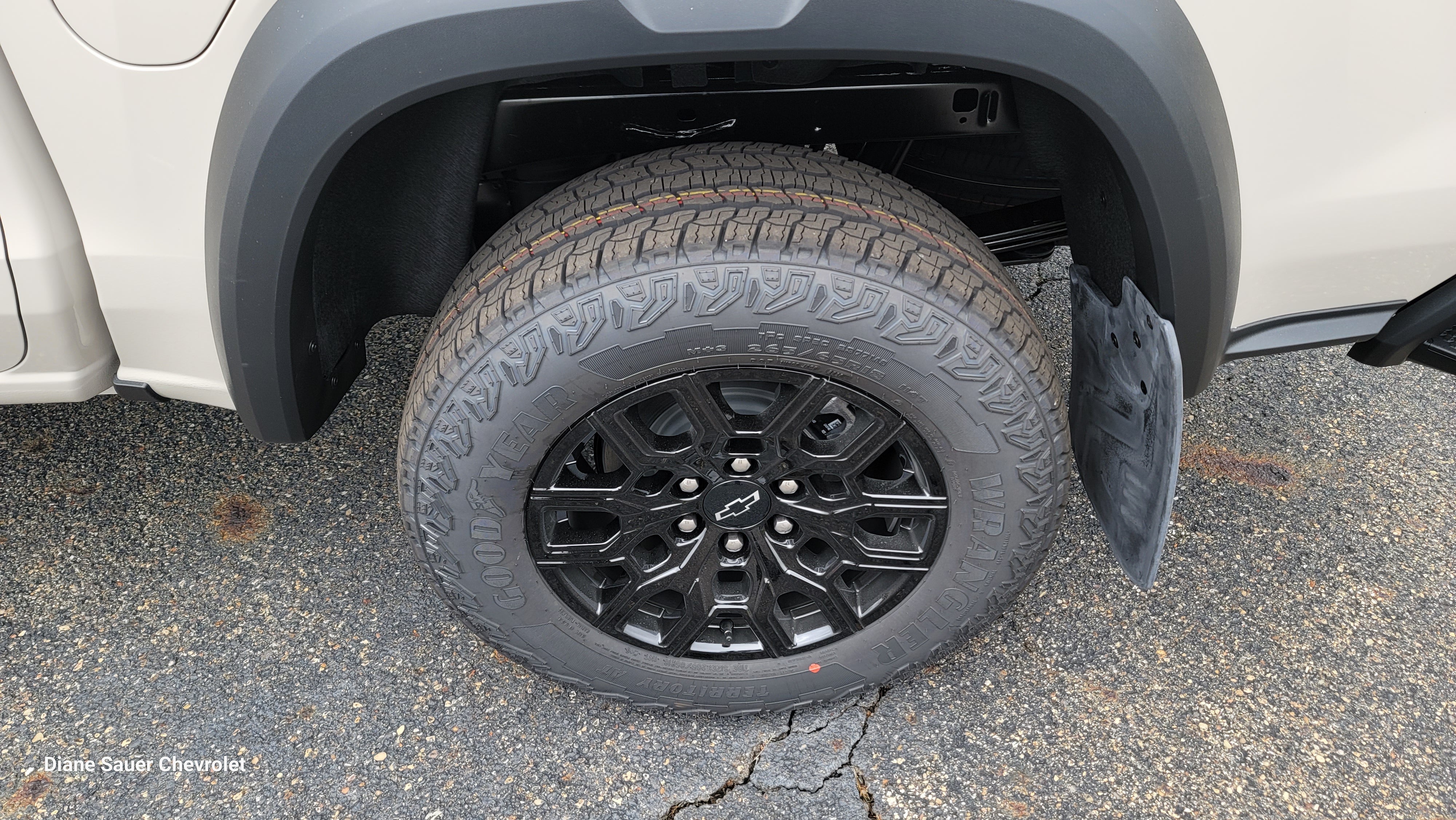 2026 Chevrolet Colorado Trail Boss - Photo 8