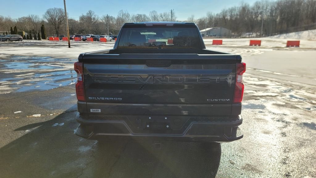 2023 Chevrolet Silverado 1500 Custom