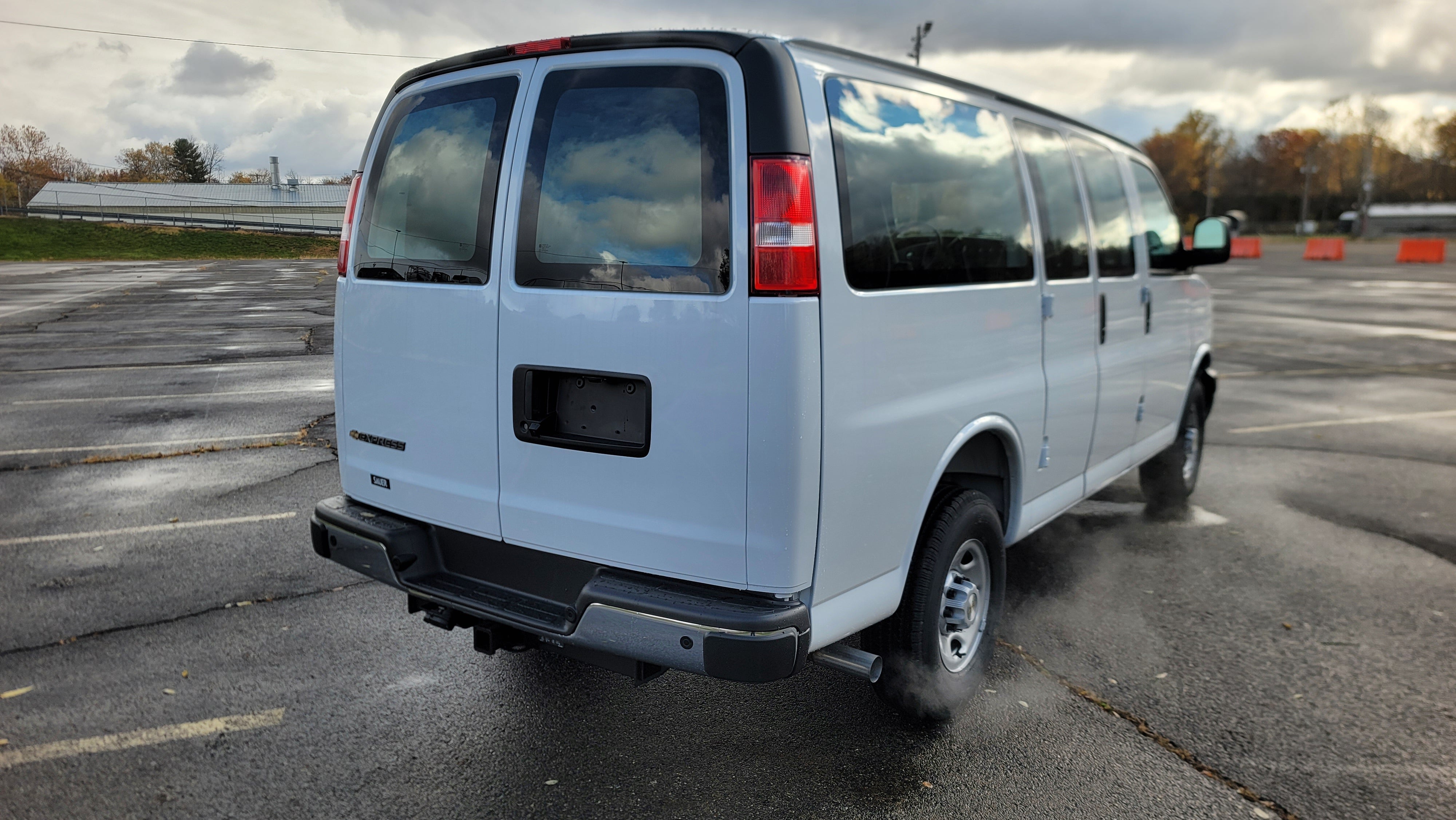 2025 Chevrolet Express Cargo 2500 WT