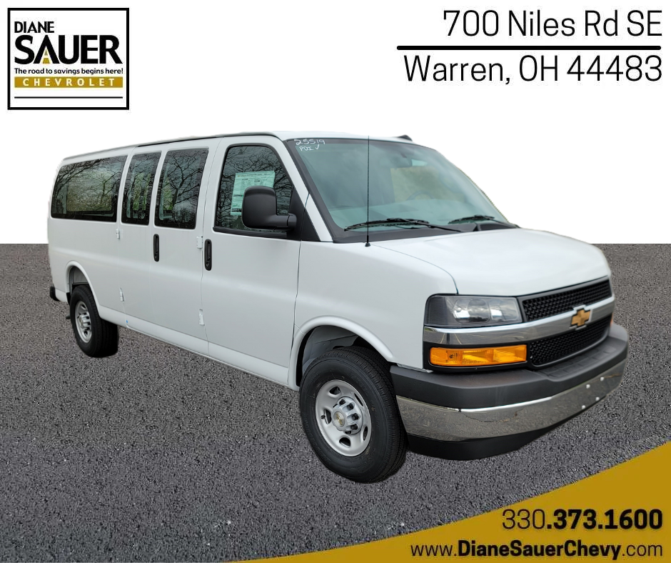 2025 Chevrolet Express Cargo WT