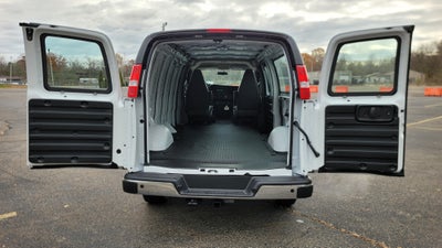 2025 Chevrolet Express Cargo WT