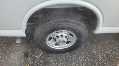 2025 Chevrolet Express Cargo WT