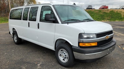 2025 Chevrolet Express Cargo WT