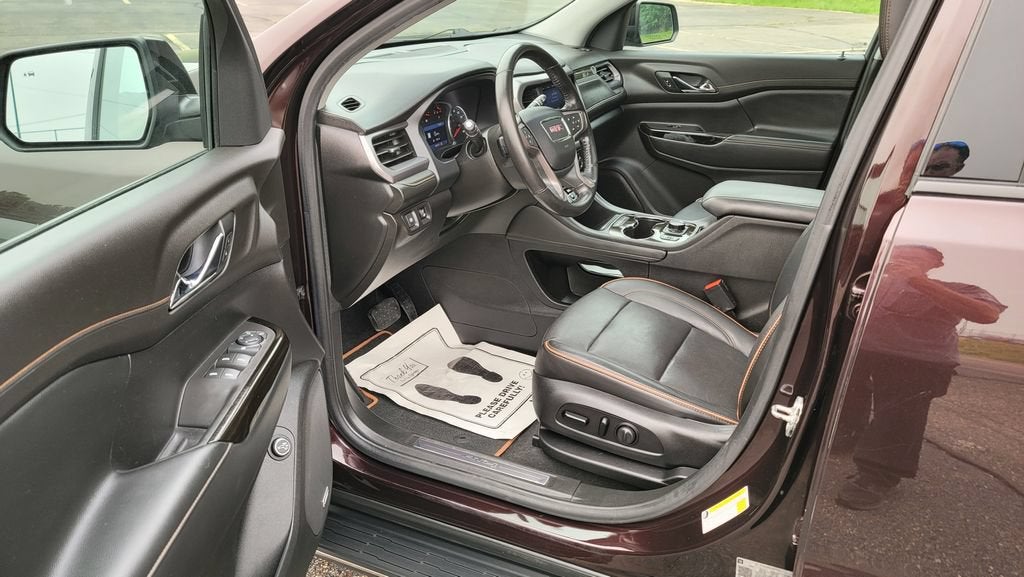 2020 GMC Acadia AT4