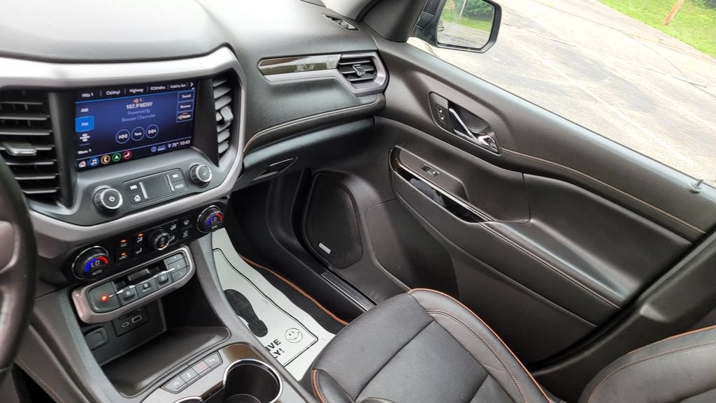 2020 GMC Acadia AT4