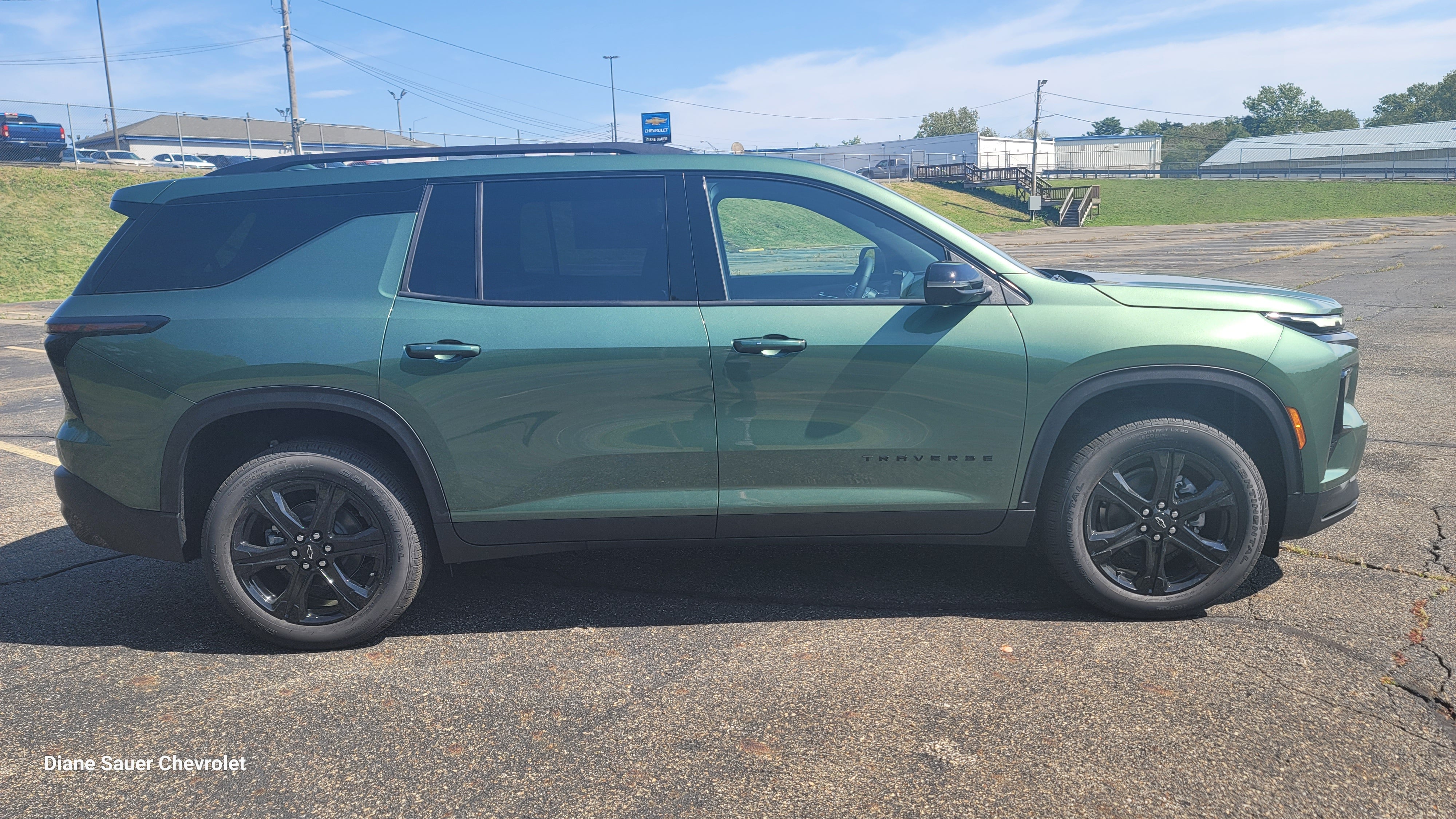 2027 Chevrolet Traverse LT