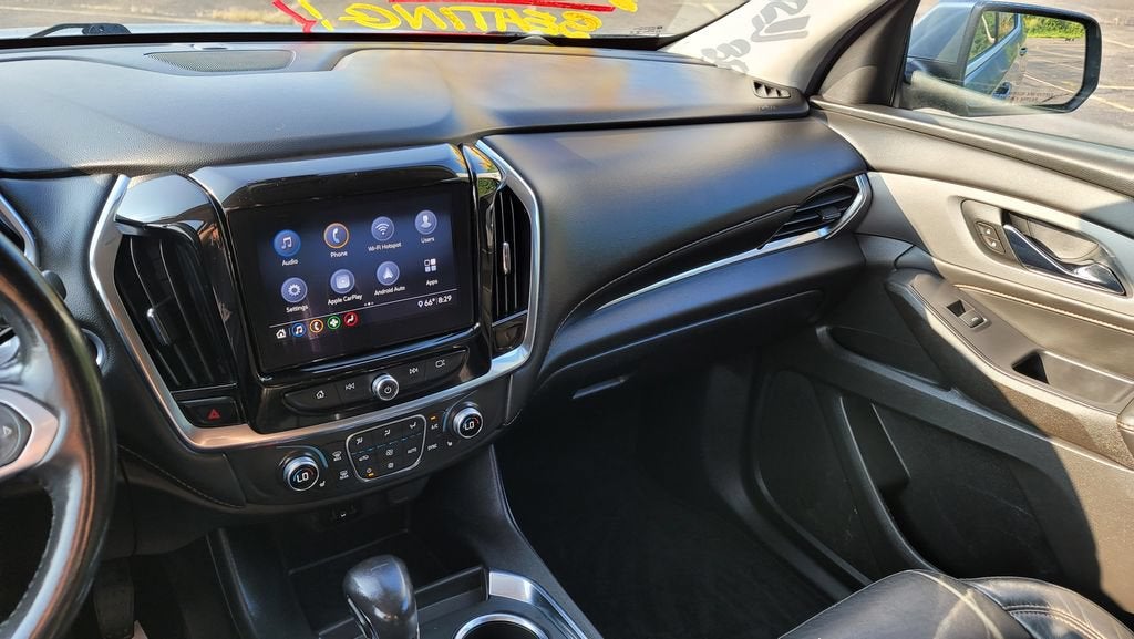 2021 Chevrolet Traverse LT Leather