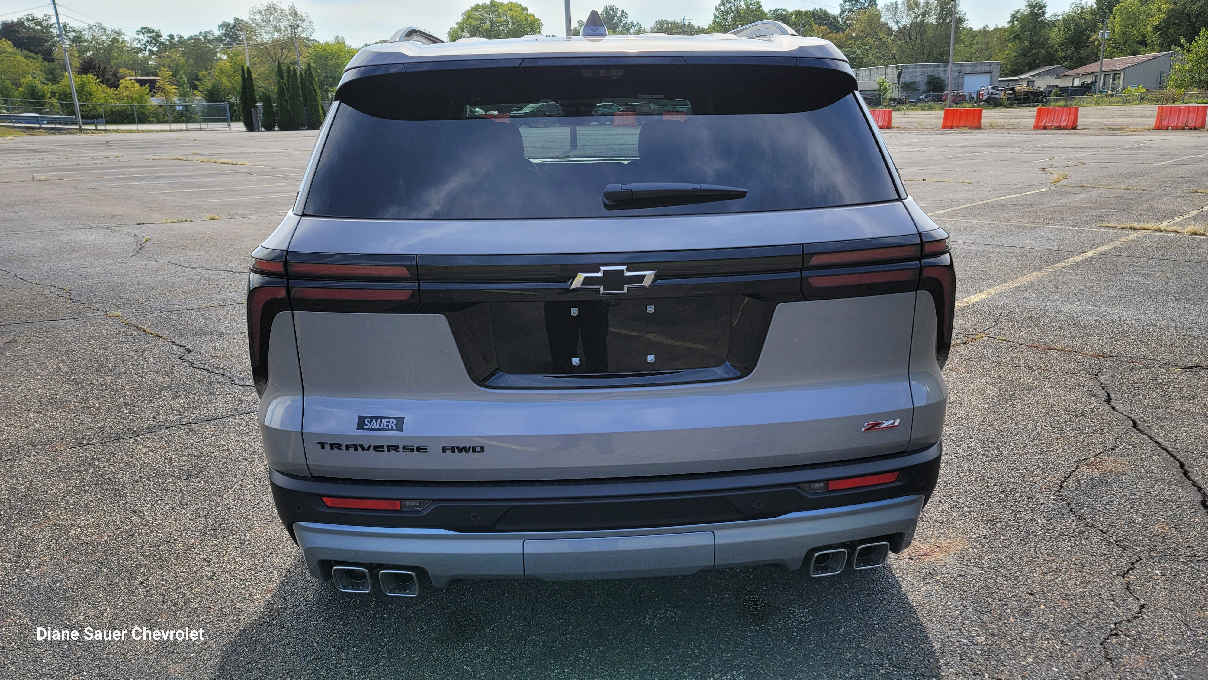 2027 Chevrolet Traverse Z71 - Photo 10