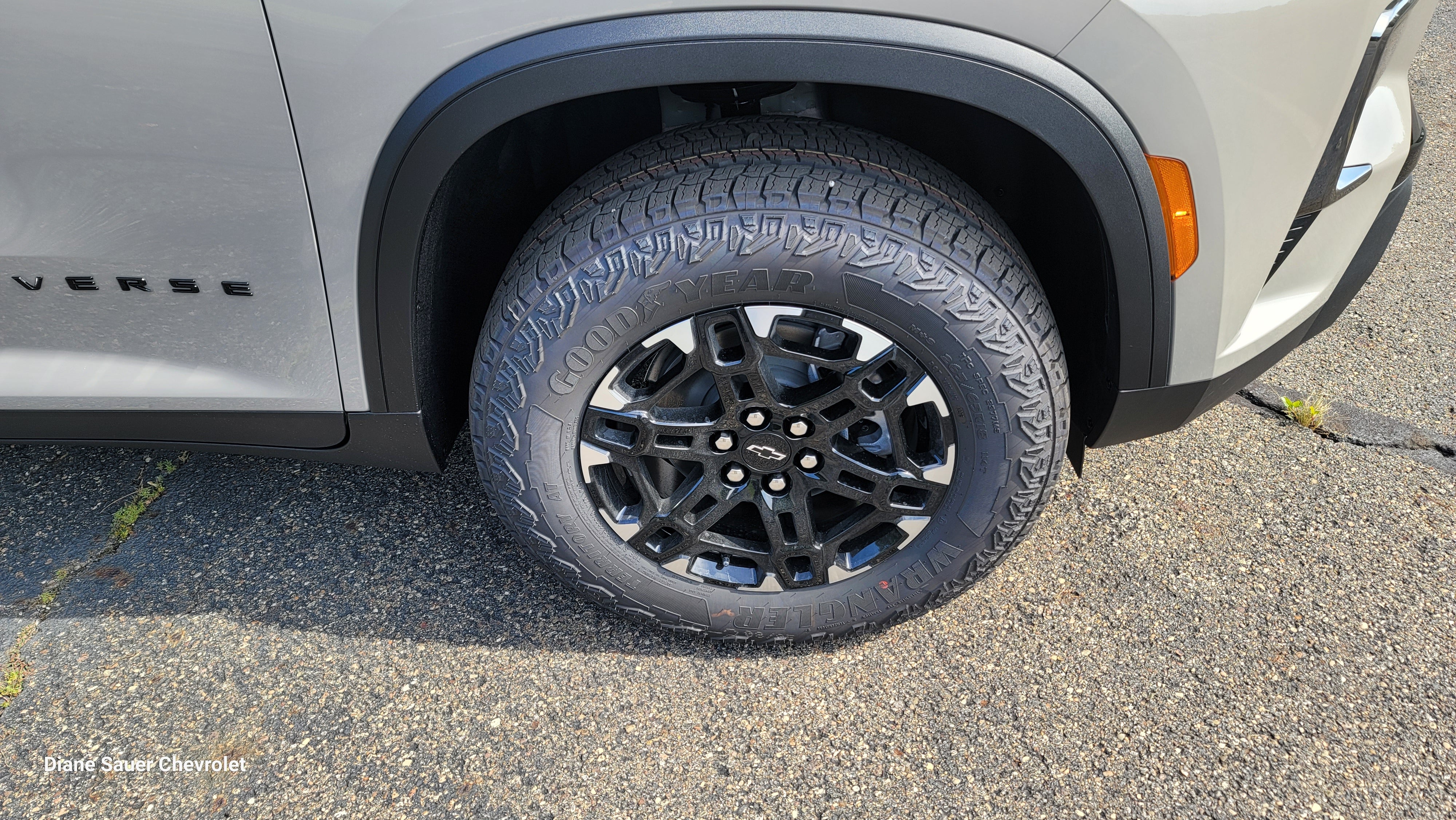 2027 Chevrolet Traverse Z71 - Photo 15