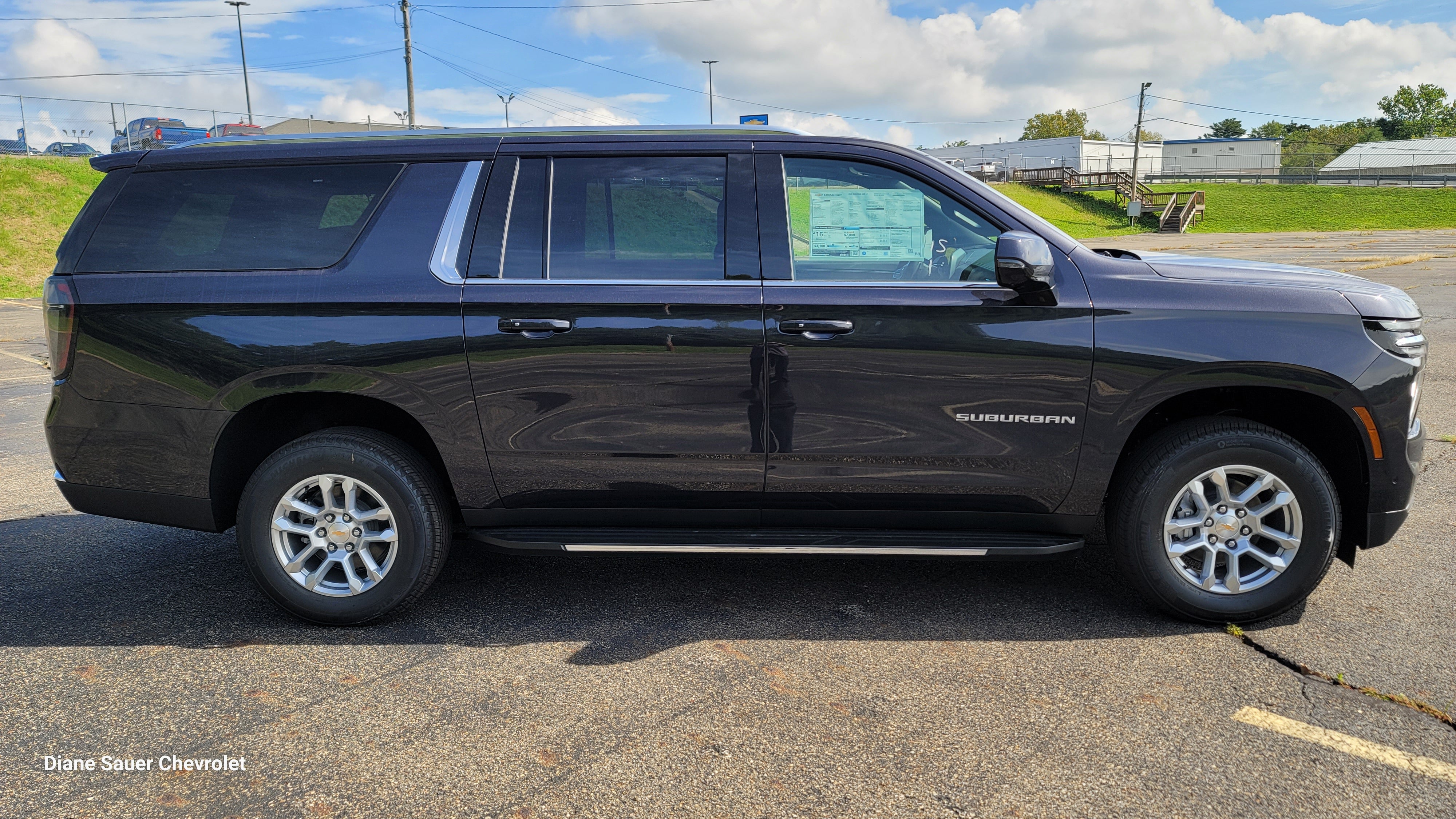 2026 Chevrolet Suburban LT