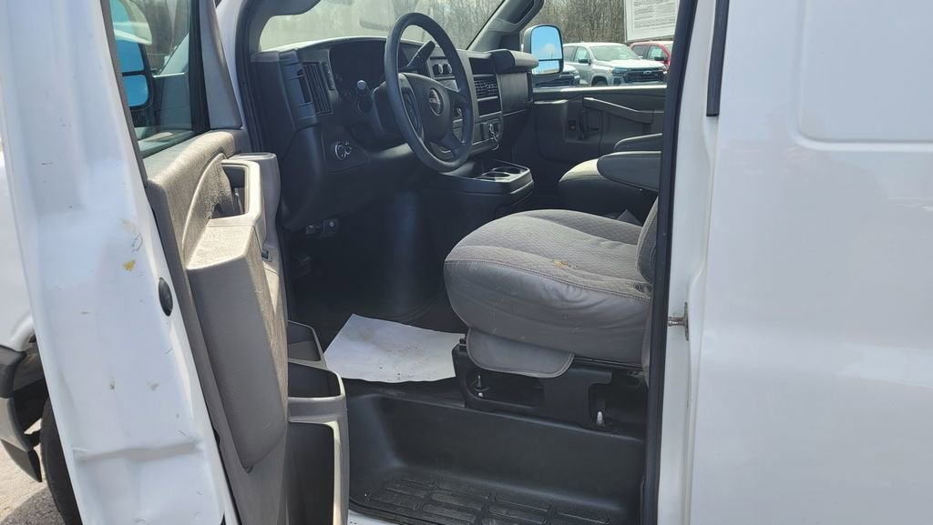 2017 GMC Savana Cargo 2500 Work Van