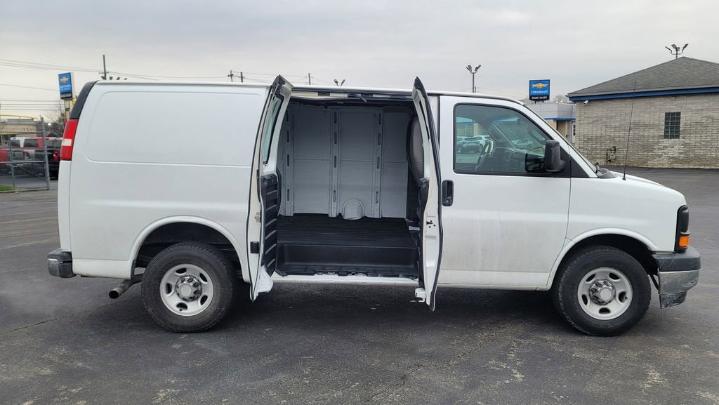 2017 GMC Savana Cargo 2500 Work Van