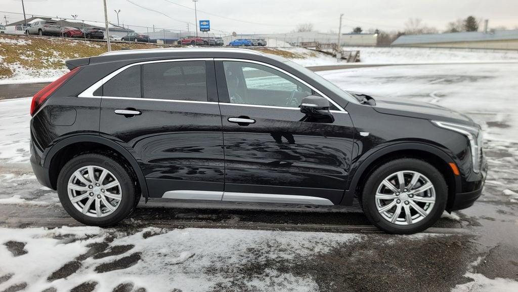2023 Cadillac XT4 Premium Luxury