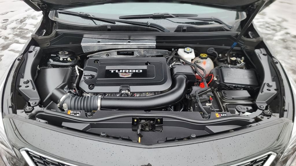 2023 Cadillac XT4 Premium Luxury