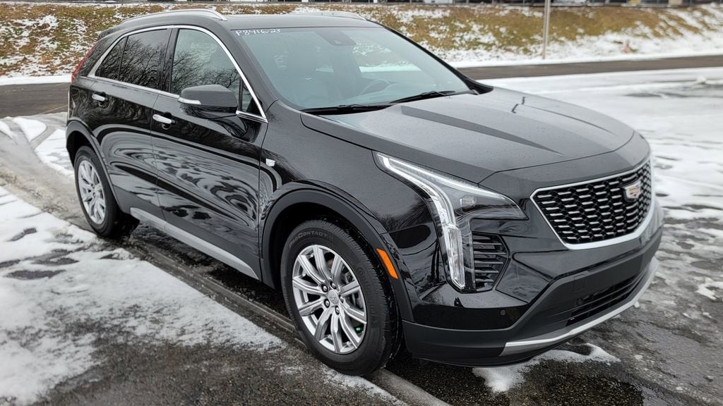 2023 Cadillac XT4 Premium Luxury